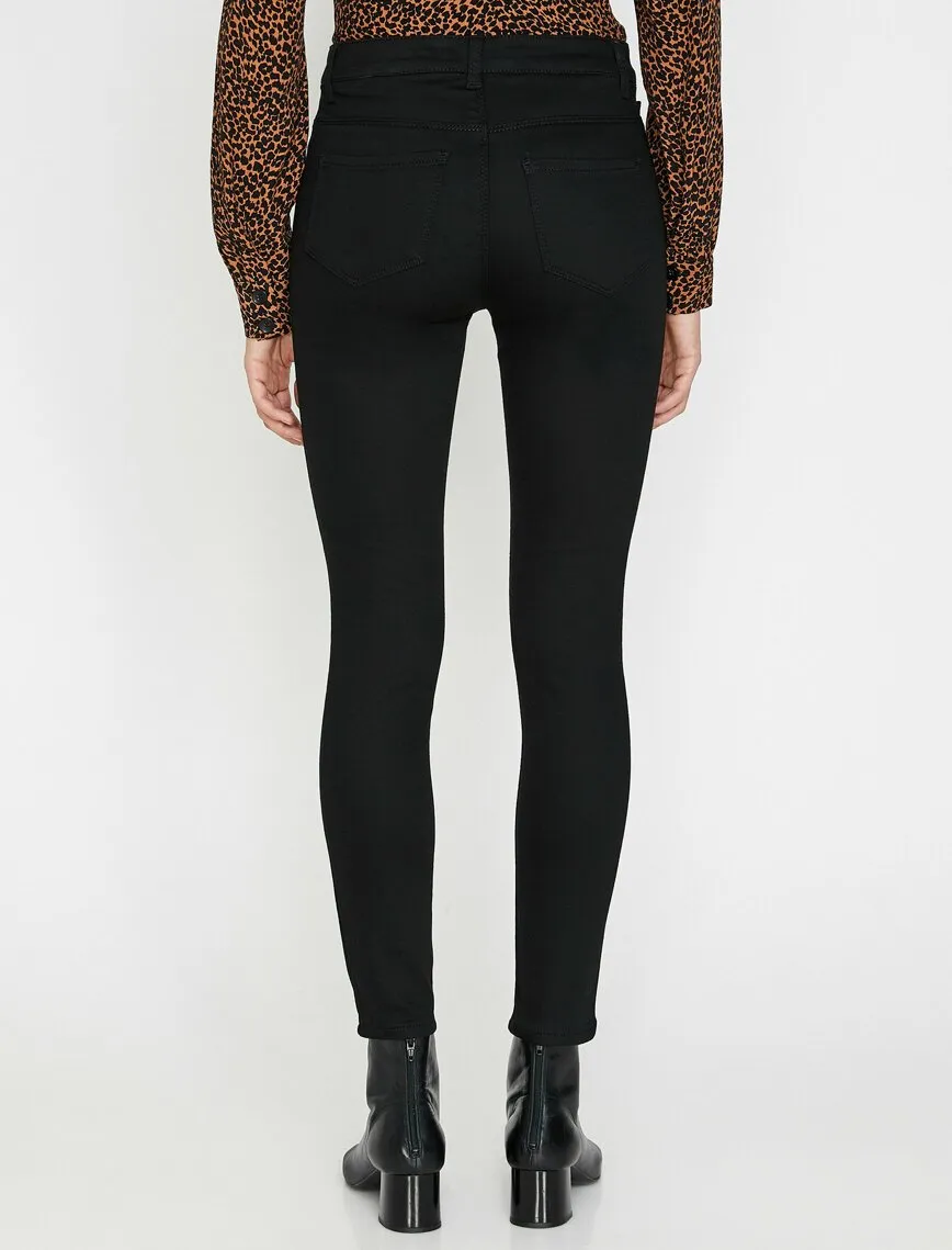 16335 Black Casual Trousers