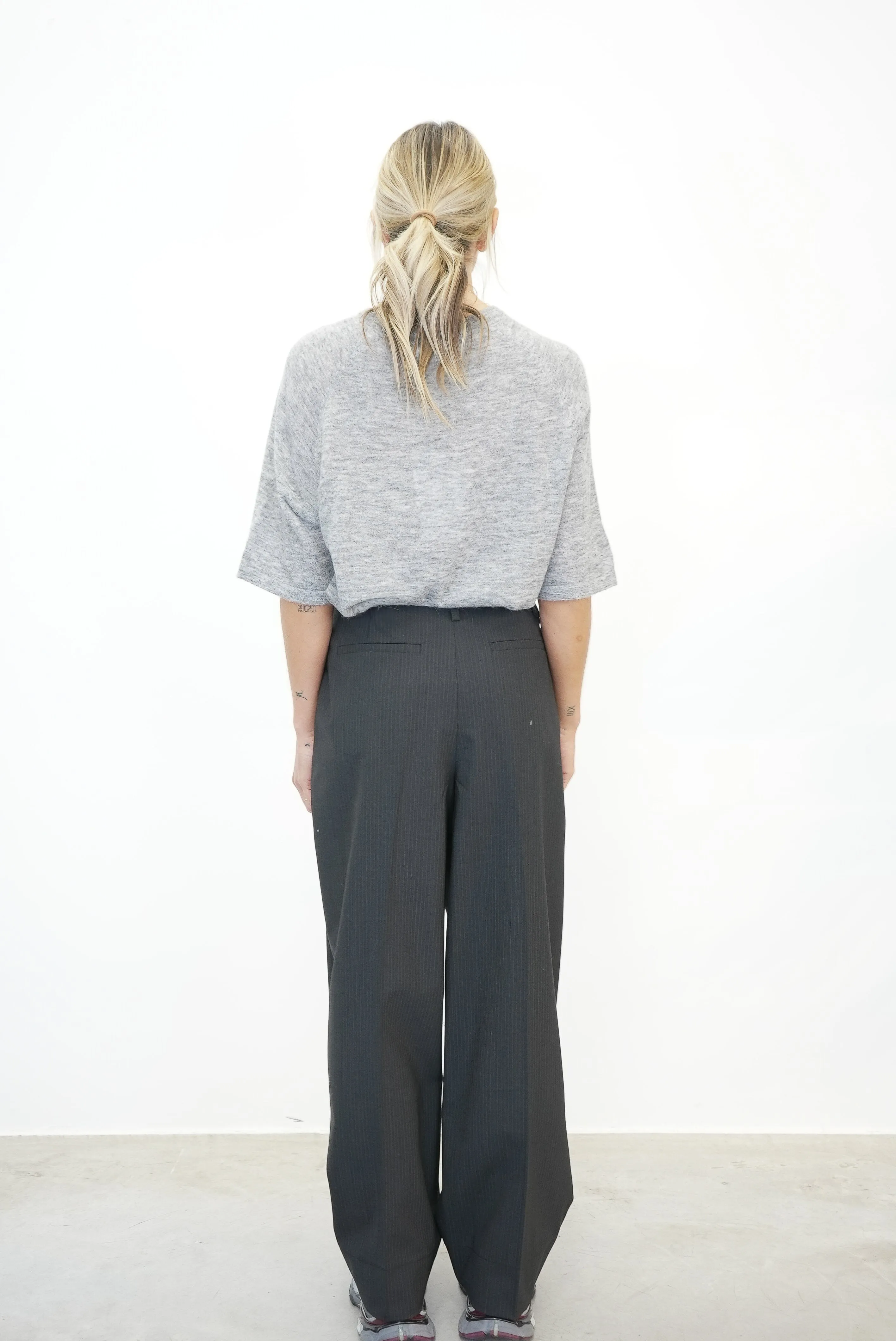 CARLA PANTS IN DARK GREY