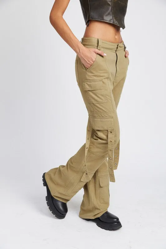 Low Waist Flared Cargo Pants